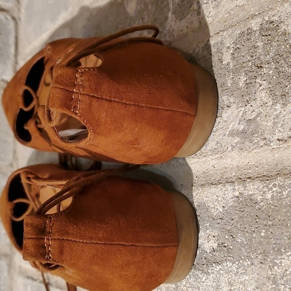 Mossimo Flat Shoes Womens Size 7.5 Pointed Toe Gladiator Small Heel - Picture 5 of 10